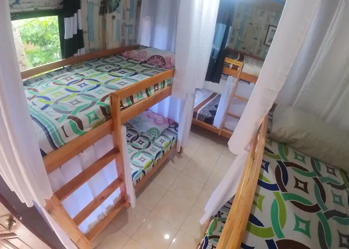 Home Sweetie Homestay & Bunkbeds